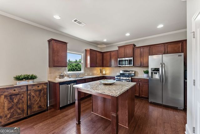 7331 Bird Song Place, Flowery Branch, GA 30542