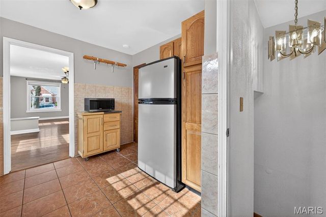 331 Geneva Drive, St Louis, MO 63125