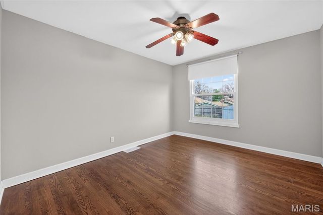 331 Geneva Drive, St Louis, MO 63125