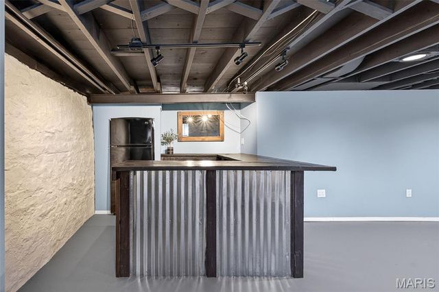 331 Geneva Drive, St Louis, MO 63125