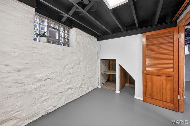 331 Geneva Drive, St Louis, MO 63125