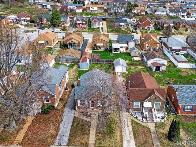 331 Geneva Drive, St Louis, MO 63125