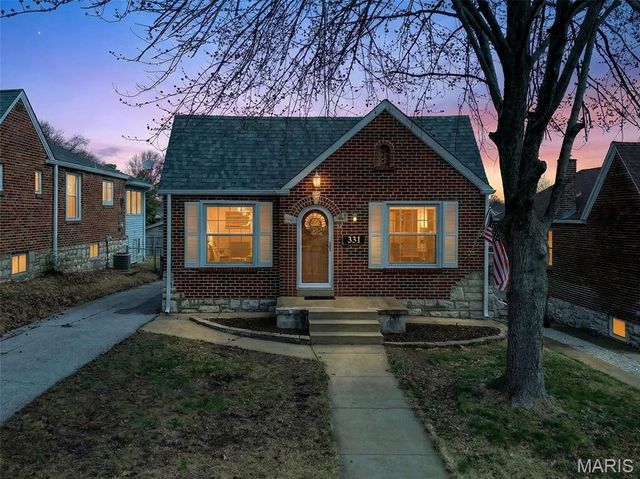 331 Geneva Drive, St Louis, MO 63125