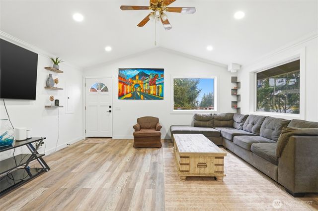 5302 Wetmore Avenue, Everett, WA 98203