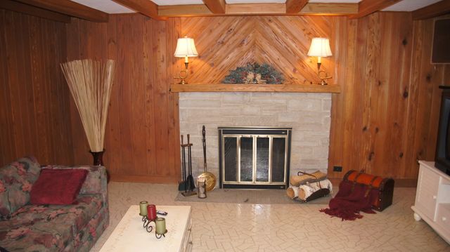 460 HIGHCREST Drive, Wilmette, IL 60091