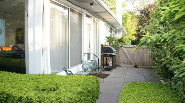 460 HIGHCREST Drive, Wilmette, IL 60091
