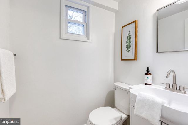 7508 CREIGHTON DR, College Park, MD 20740