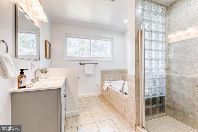 7508 CREIGHTON DR, College Park, MD 20740