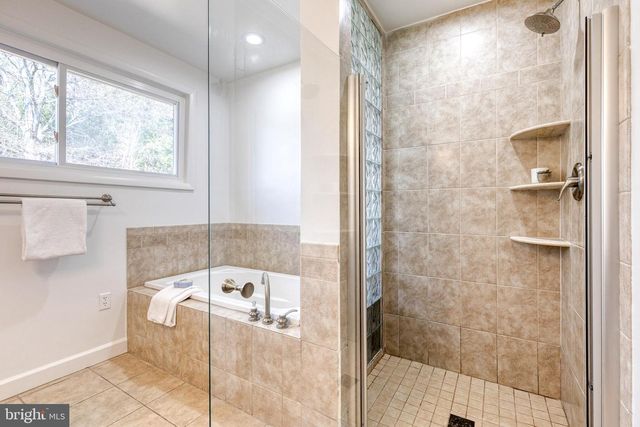 7508 CREIGHTON DR, College Park, MD 20740