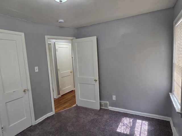 9245 Archdale Street, Detroit, MI 48228