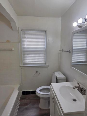 9245 Archdale Street, Detroit, MI 48228