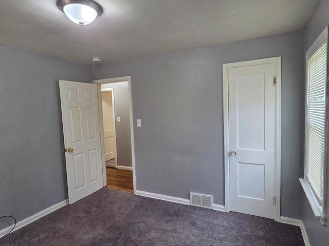9245 Archdale Street, Detroit, MI 48228