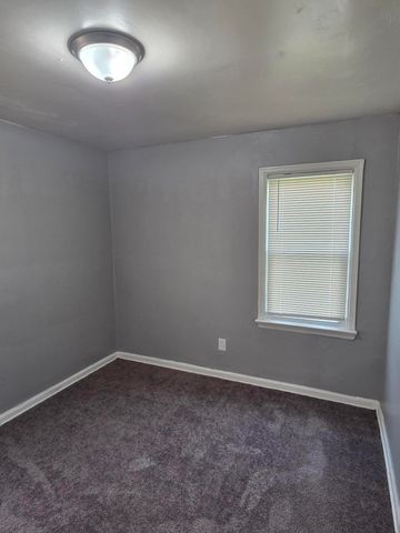 9245 Archdale Street, Detroit, MI 48228