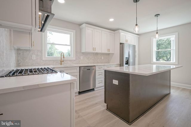 448 SPRING RD, Hammonton, NJ 08037