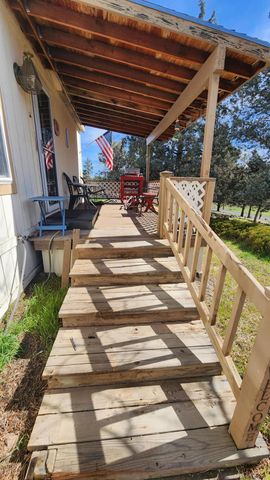 13514 SW Cinder Drive, Terrebonne, OR 97760