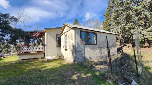 13514 SW Cinder Drive, Terrebonne, OR 97760