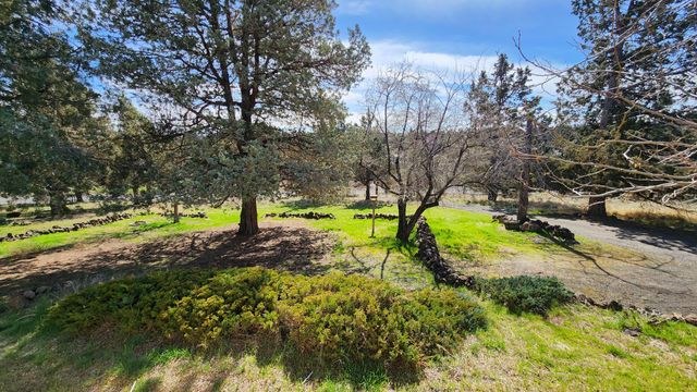 13514 SW Cinder Drive, Terrebonne, OR 97760