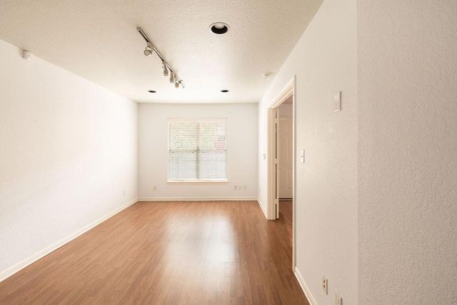 7685 Northcross DR 628, Austin, TX 78757