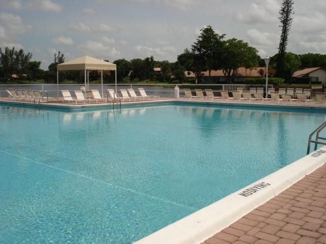 3740 Inverrary Drive 1A, Lauderhill, FL 33319