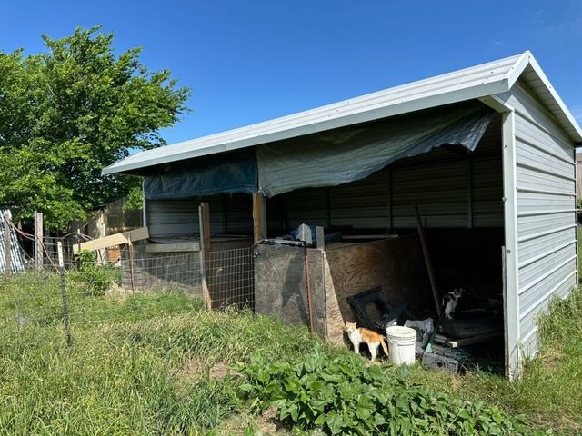 355 Indian Hills Road, Bowie, TX 76230