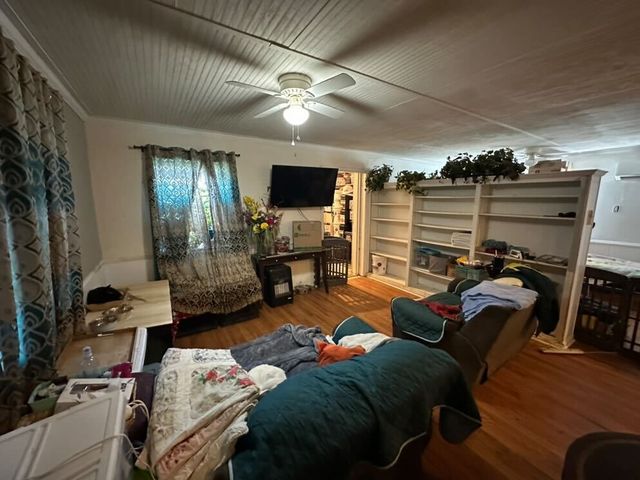 355 Indian Hills Road, Bowie, TX 76230