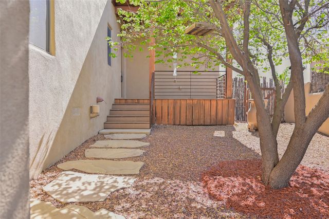 52 Centaurus Ranch Road, Santa Fe, NM 87507