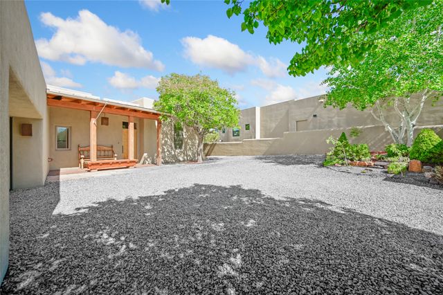 52 Centaurus Ranch Road, Santa Fe, NM 87507