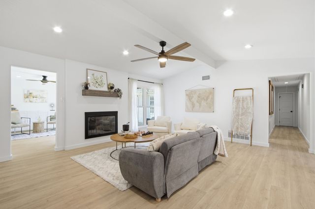 2202 Custer Parkway, Richardson, TX 75080