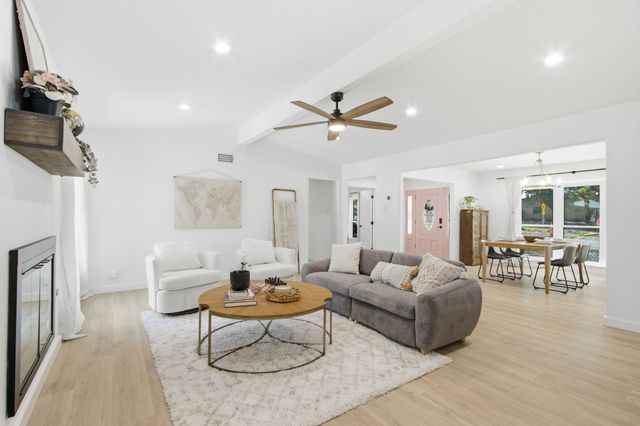 2202 Custer Parkway, Richardson, TX 75080