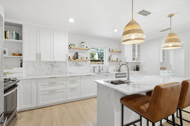 2202 Custer Parkway, Richardson, TX 75080