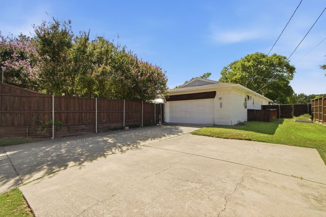 2202 Custer Parkway, Richardson, TX 75080