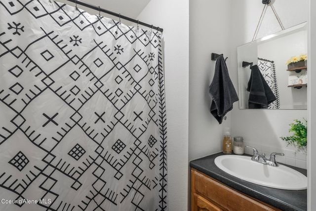 1215 Church St, Sandpoint, ID 83864