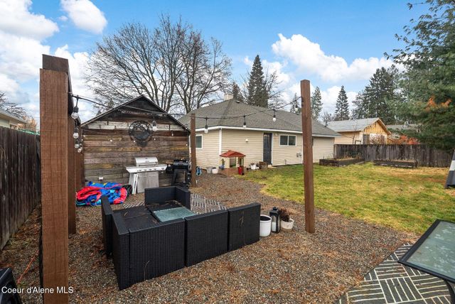 1215 Church St, Sandpoint, ID 83864