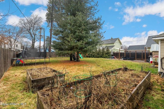 1215 Church St, Sandpoint, ID 83864