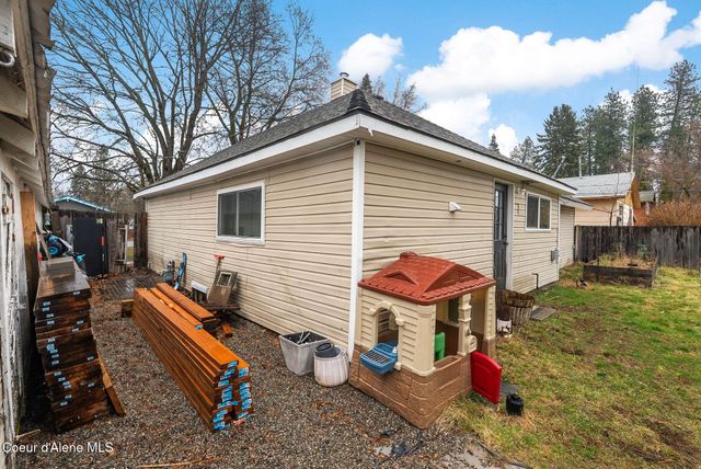 1215 Church St, Sandpoint, ID 83864