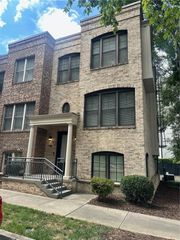 726 Cosmopolitan NE Drive, Atlanta, GA 30324