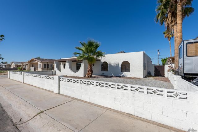 2712 S Mary Ave, Yuma, AZ 85365