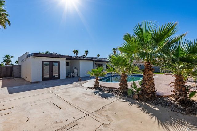 2712 S Mary Ave, Yuma, AZ 85365