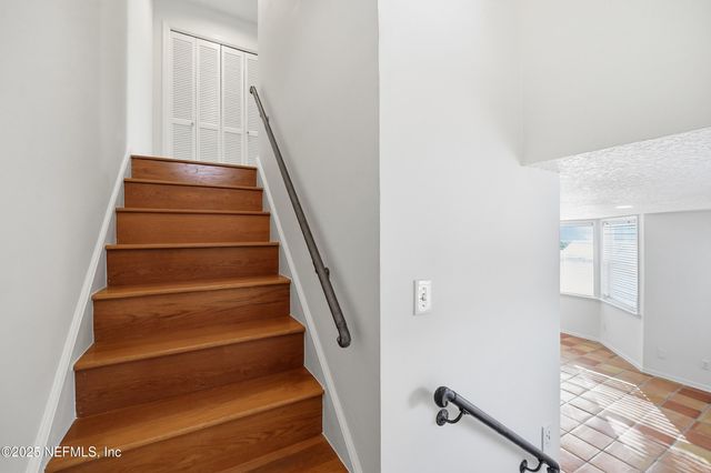 600 1ST Street, Neptune Beach, FL 32266