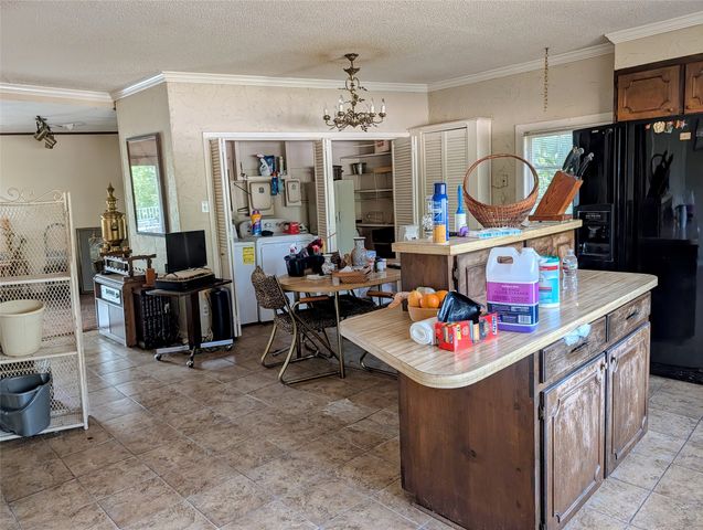 215 N Rivercrest Drive, Fort Worth, TX 76107