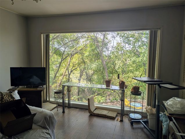 215 N Rivercrest Drive, Fort Worth, TX 76107