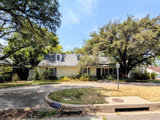215 N Rivercrest Drive, Fort Worth, TX 76107