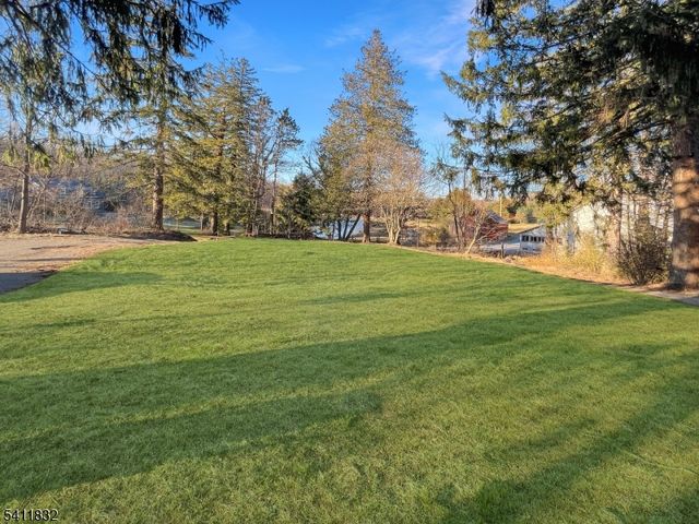 464 Buckhorn Dr, White Twp., NJ 07823