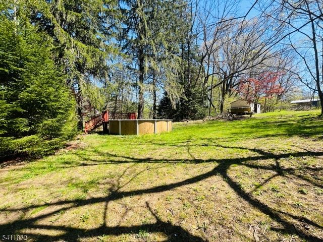 464 Buckhorn Dr, White Twp., NJ 07823