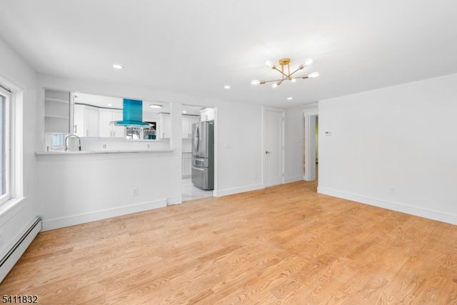 464 Buckhorn Dr, White Twp., NJ 07823