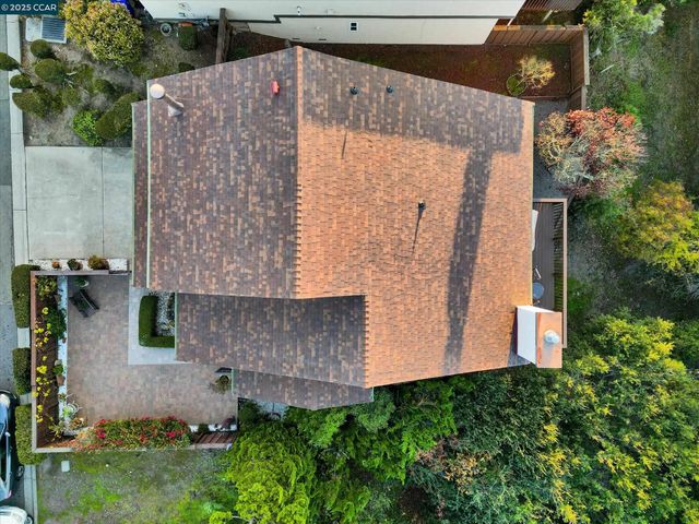 1310 Lewis Ln, Pinole, CA 94564