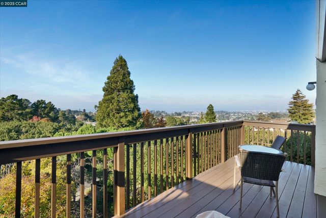 1310 Lewis Ln, Pinole, CA 94564