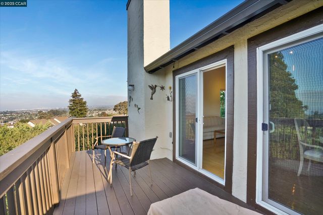 1310 Lewis Ln, Pinole, CA 94564