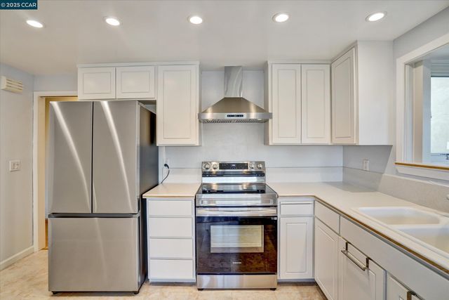 1310 Lewis Ln, Pinole, CA 94564