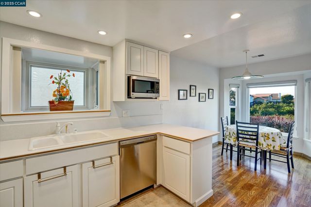 1310 Lewis Ln, Pinole, CA 94564